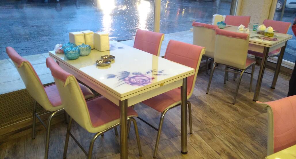 Borek Salonu Masa Sandalye